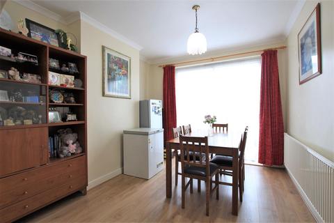 54 Fern Lane, Hounslow, TW5 0HJ