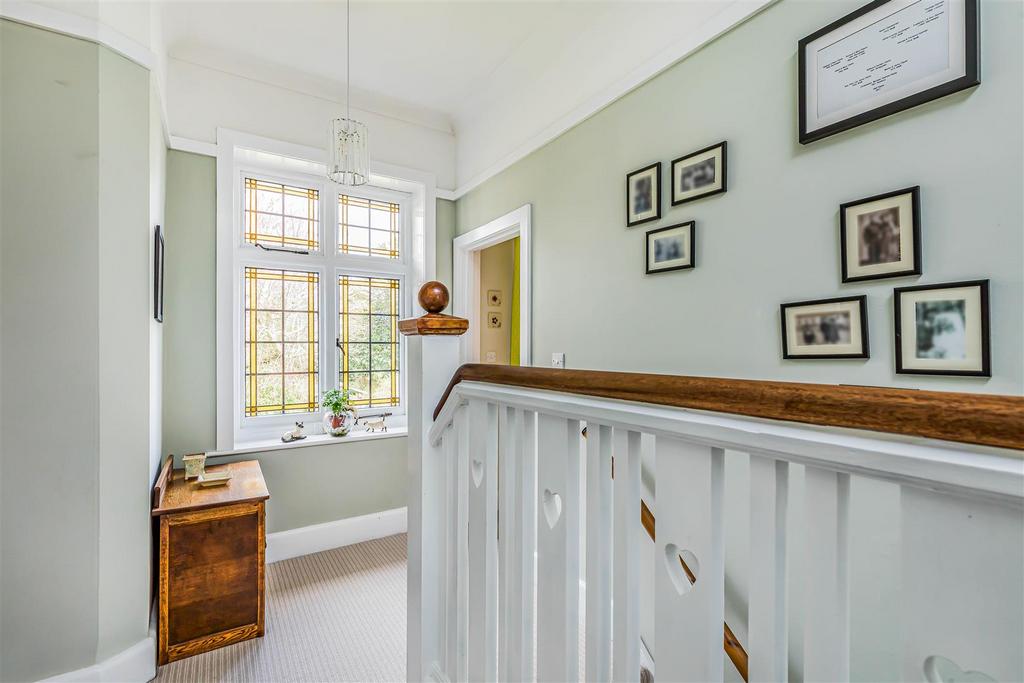 8 Thistlebarrow Road, Bournemouth-Small-Portico Mar