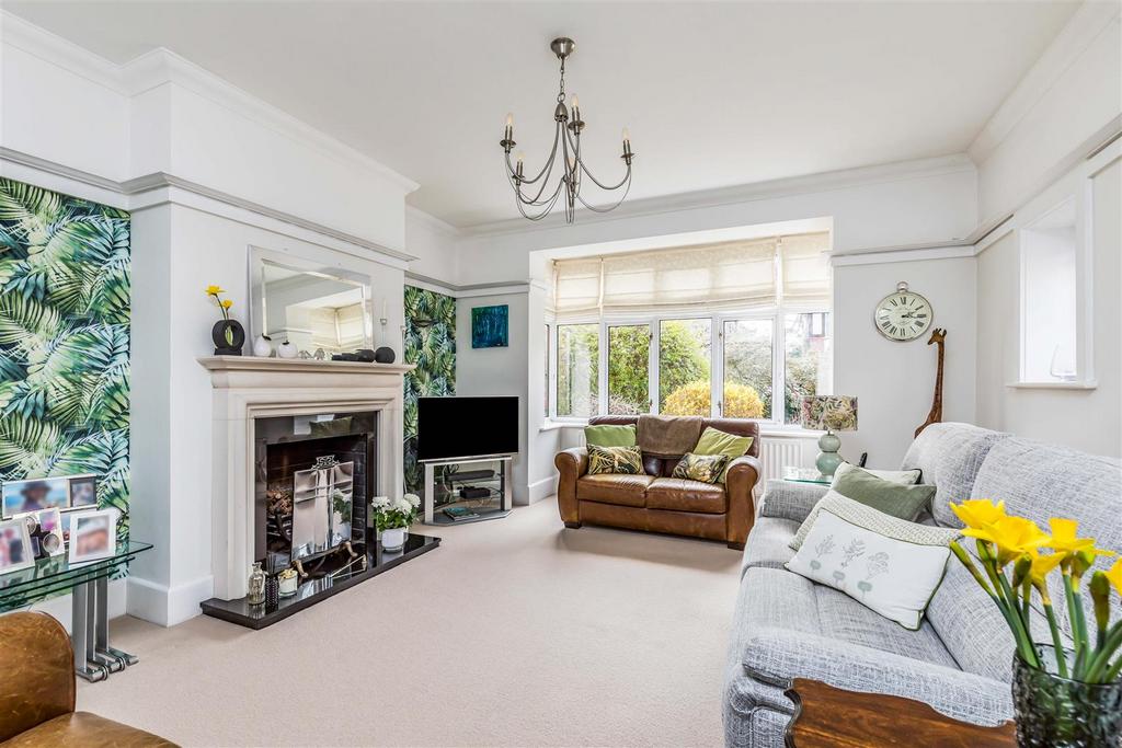 8 Thistlebarrow Road, Bournemouth-Small-Portico Mar