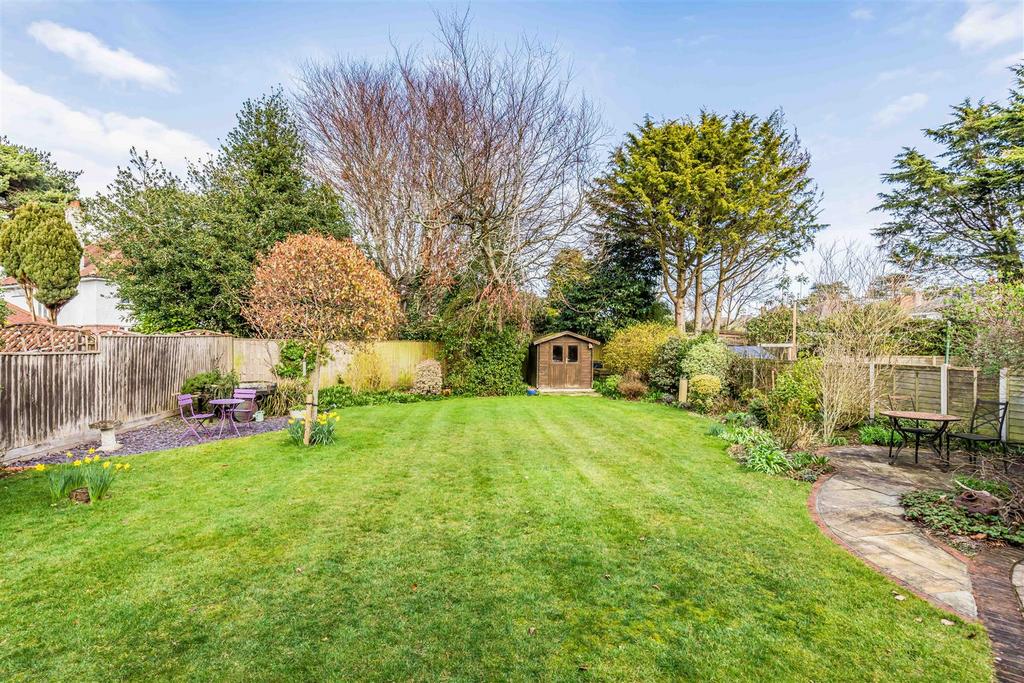 8 Thistlebarrow Road, Bournemouth-Small-Portico Mar
