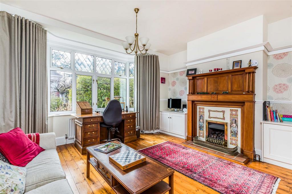 8 Thistlebarrow Road, Bournemouth-Small-Portico Mar