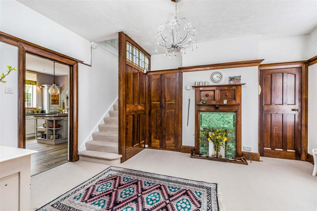 8 Thistlebarrow Road, Bournemouth-Small-Portico Mar