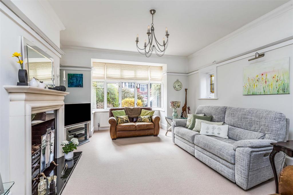 8 Thistlebarrow Road, Bournemouth-Small-Portico Mar