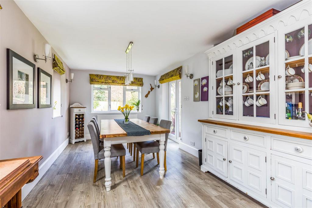 8 Thistlebarrow Road, Bournemouth-Small-Portico Mar