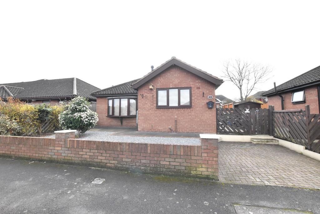 Queens View Crescent, Scunthorpe 2 bed detached bungalow for sale £130,000