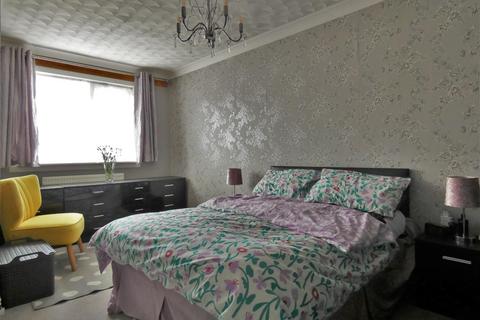 40 Ifield Way, Gravesend, DA12 5UJ