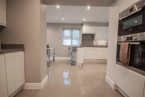 28 Buttermere, Great Notley, Braintree, CM77 7UY