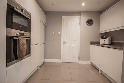 28 Buttermere, Great Notley, Braintree, CM77 7UY