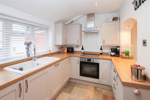 19 Cloverly Road, Ongar, CM5 9BX