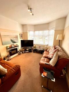 3 bedroom detached house to rent - Stretford Road, Urmston, Manchester, M41