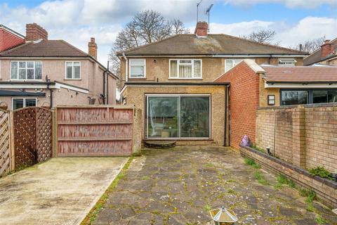 18 Hackbridge Park Gardens, Carshalton, SM5 2HD