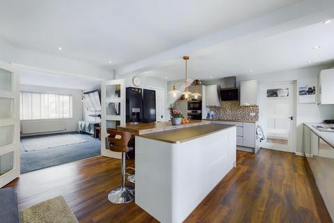 6 Cheldon Close, Whitley Bay, NE25 9XS