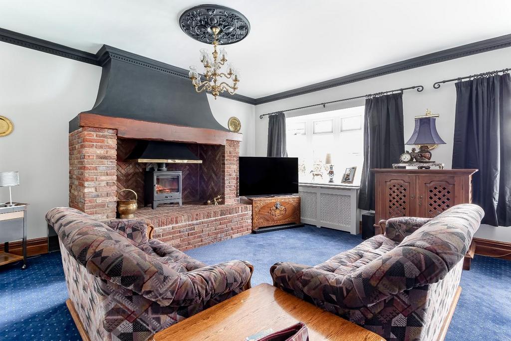 Lounge - B.jpg