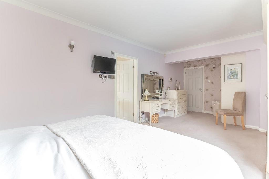Bedroom 1 - B.jpg
