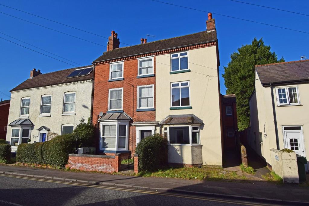 142 Worcester Road, Bromsgrove, Worcestershire, B61 7AS 4 bed end of