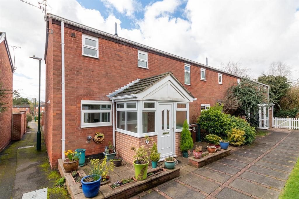 Gervase Gardens, Clifton Village, Nottingham 2 bed end of terrace house