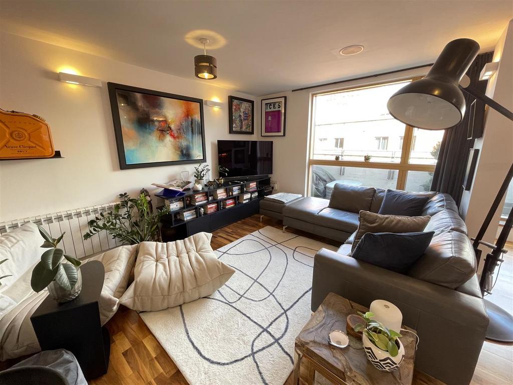 Living Room/Kitchen