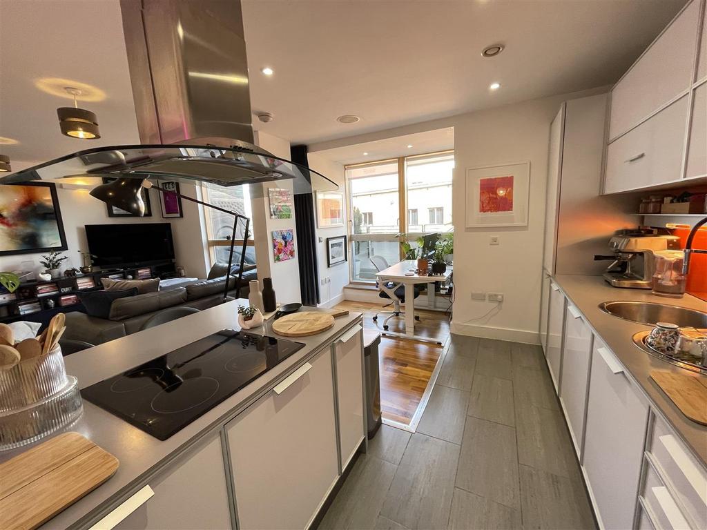 Living Room/Kitchen