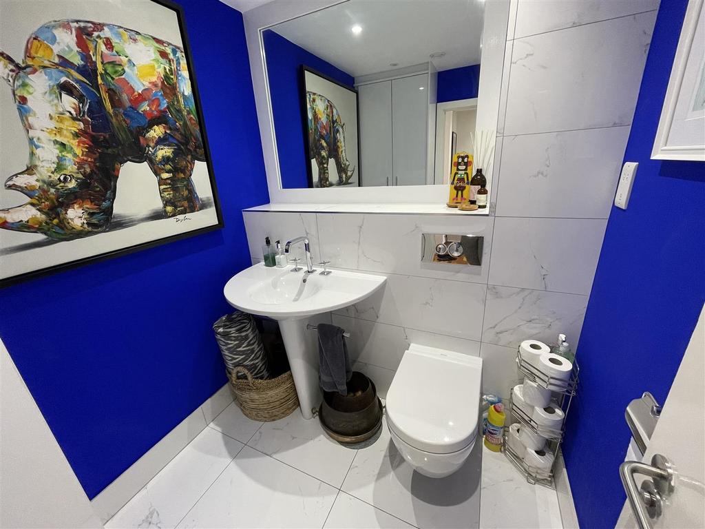 Cloakroom/WC