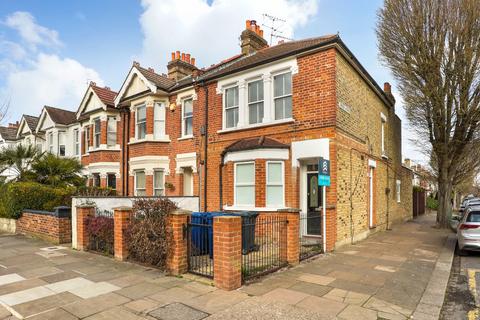 104a Northcroft Road, London, W13 9SU