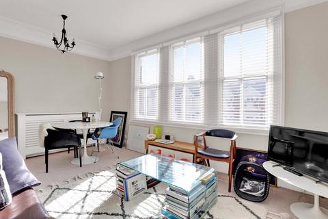 104a Northcroft Road, London, W13 9SU