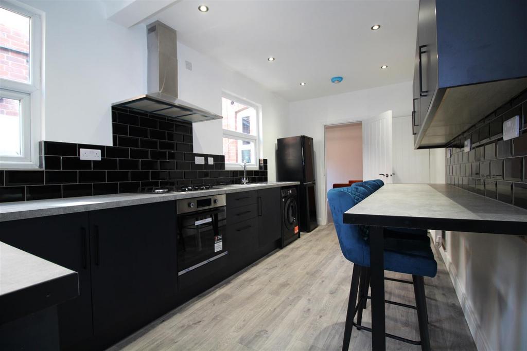 Mill Hill Lane, London Road, Leicester 1 bed in a house share £650 pcm (£150 pw)