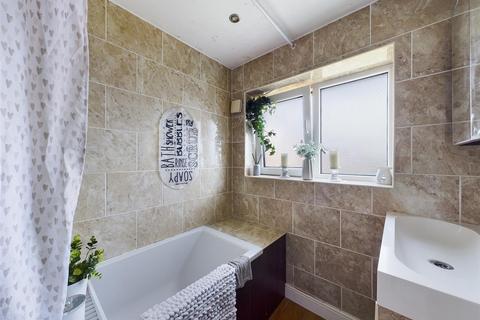 50 Albatross Avenue, Rochester, ME2 2XW