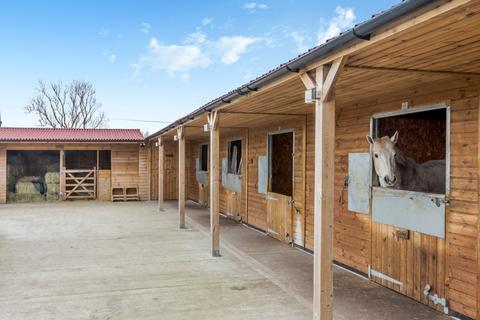 4 bedroom equestrian property for sale - Moss SOUTH YORKSHIRE