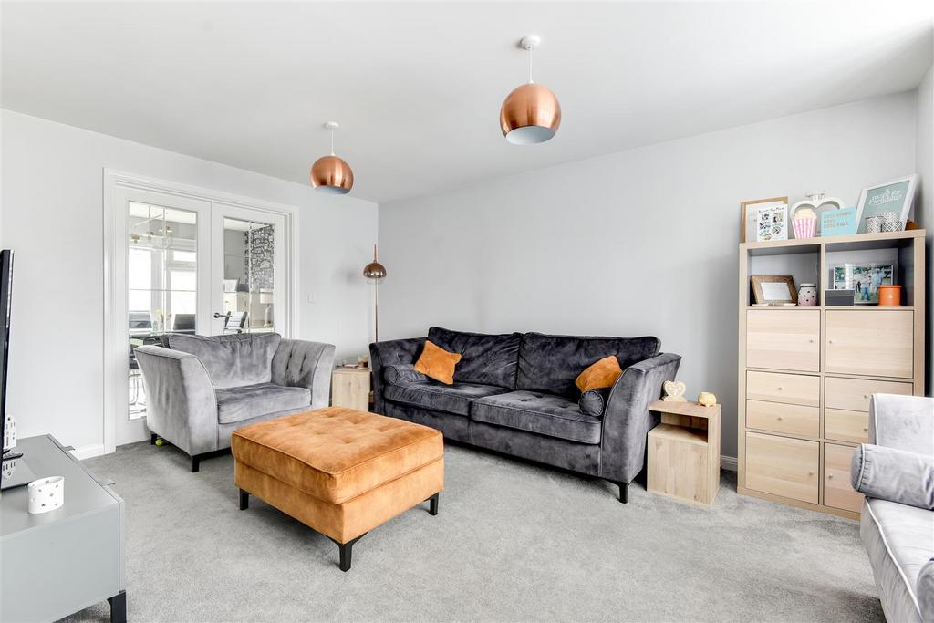 Sunflower Street, Worthing 4 bed detached house £550,000