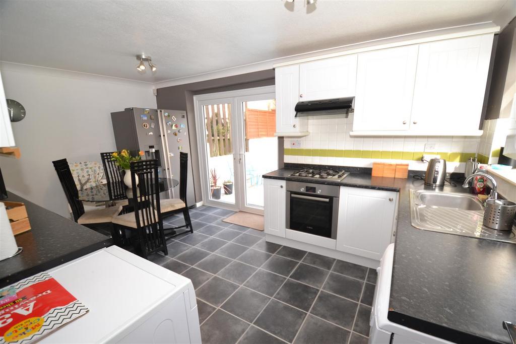 Harcourt Avenue, Thornton, Bradford 3 bed semidetached house for sale