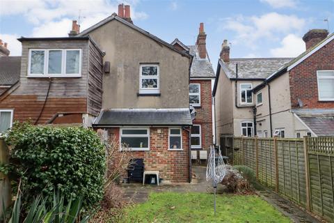20b Denne Parade, Horsham, RH12 1JD