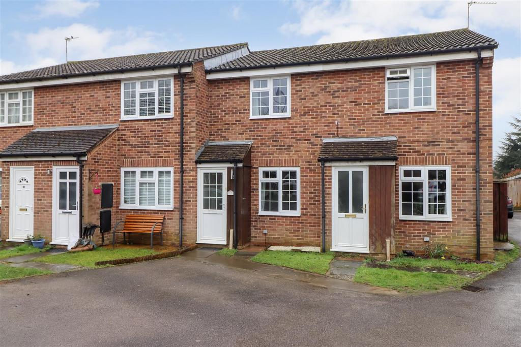Mapledown Close, Southwater, Horsham 2 bed terraced house for sale £299,950