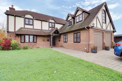 6 bedroom detached house for sale, North Road, South Ockendon RM15