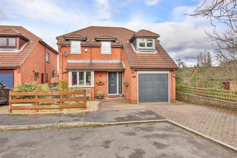 4 bedroom house for sale, Hall Close, Cutthorpe, Chesterfield