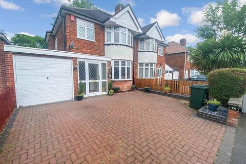3 bedroom semi-detached house to rent - Dillotford Avenue, Cheylesmore, Coventry, West Midlands, CV3 5DS