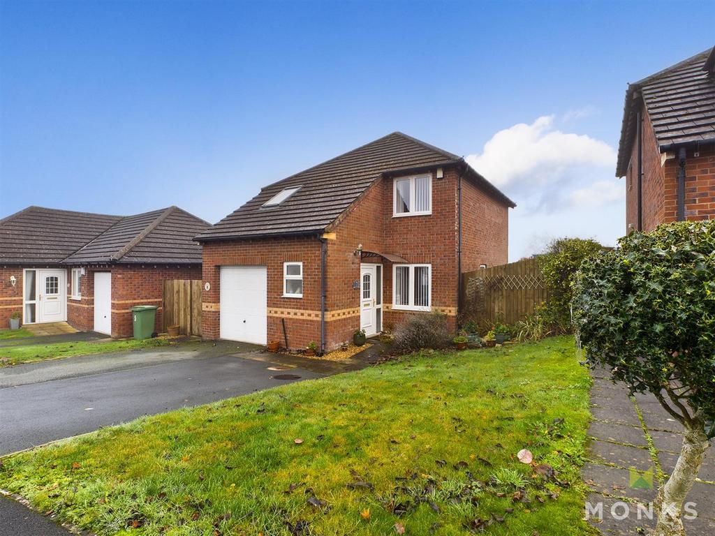Old Mapsis Way, Morda, Oswestry 3 bed detached house for sale £295,000