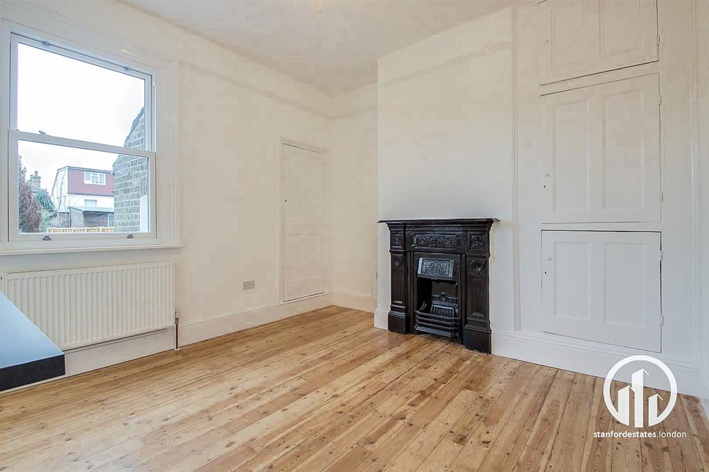 Torridon Road, Catford, London, SE6 3 bed terraced house £2,000 pcm