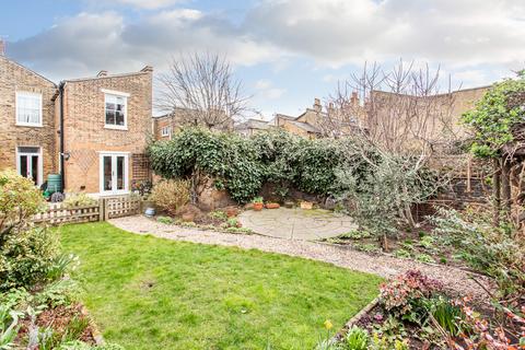 24 Alloway Road, London, E3 5AS