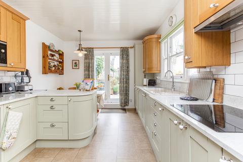 24 Alloway Road, London, E3 5AS