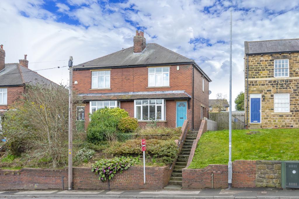 Elland Road, Churwell, LS27 2 bed semidetached house £185,000