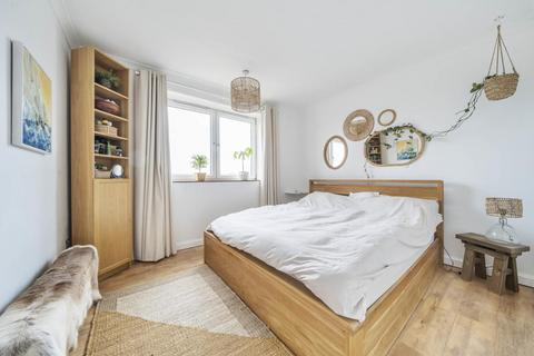 Flat 24, Beech House Ainsty Estate, London, SE16 7DQ