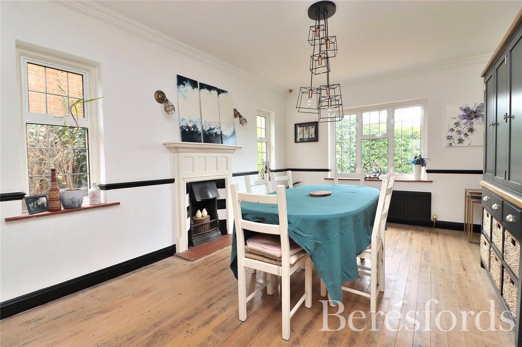 Broomfield Road, Chelmsford, CM1 4 bed detached house for sale £825,000