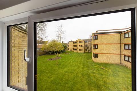 41 Beaulands Close, Cambridge, CB4 1JA