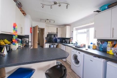 undefined, Large 6 Bed student house Stewart Road