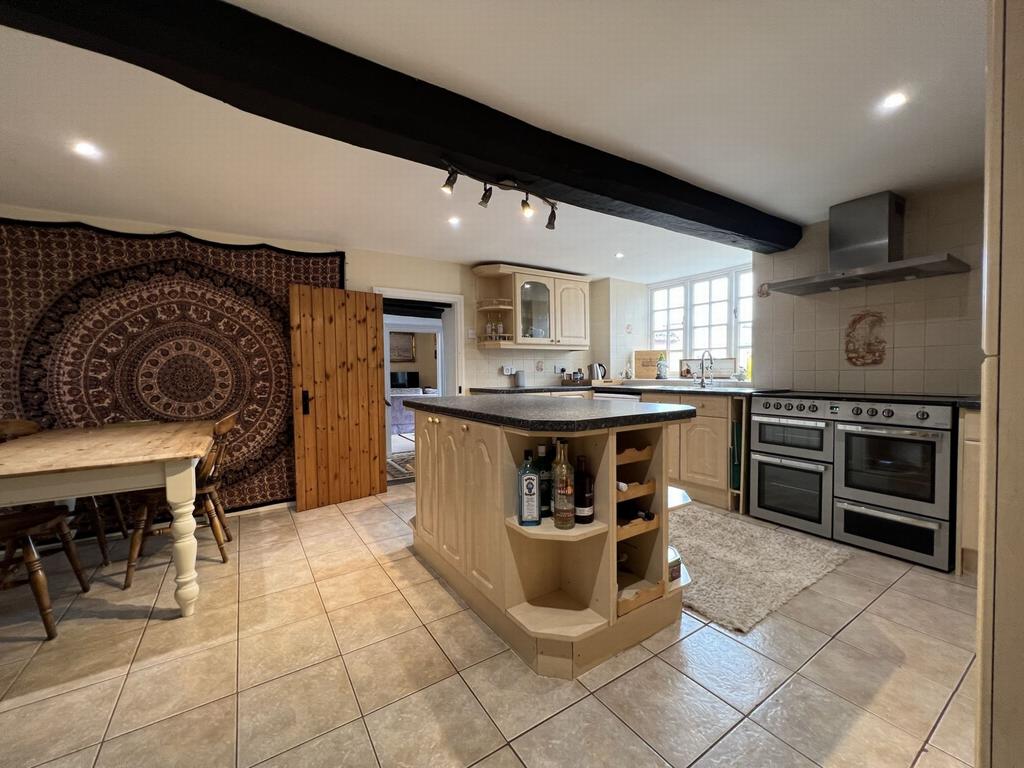 Lower Dawlish Water, Dawlish, EX7 5 bed semidetached house for sale