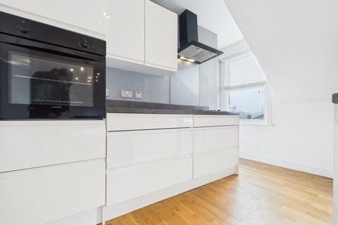 1 bedroom flat to rent, Heywood Road, Harrogate, HG2