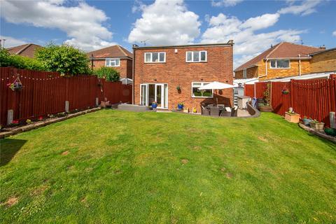 5 bedroom detached house for sale, Corncrake Close, Bedfordshire LU2
