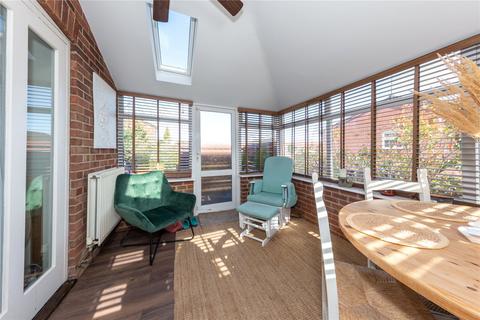 43 Layham Drive, Luton, LU2 9SY