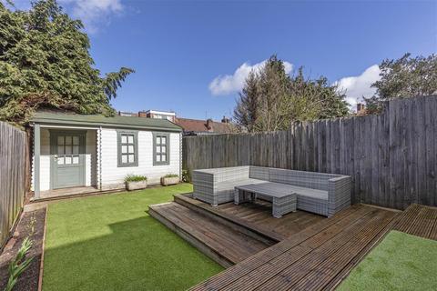 2 bedroom terraced house for sale, Henty Walk, SW15