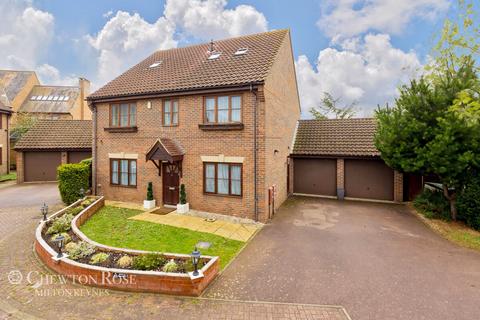 5 bedroom detached house for sale - Perivale, Milton Keynes